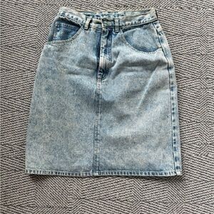 Light Wash Vintage Dungarees Denim Pencil Skirt in Blue